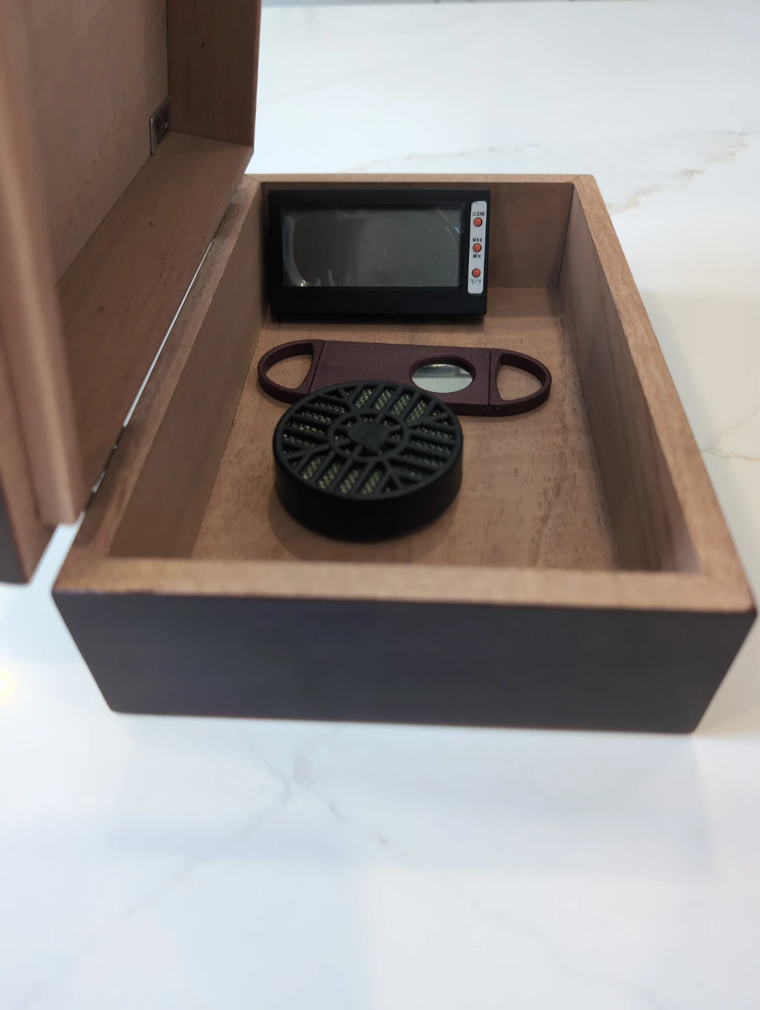 Wooden Cigar Humidor Box with Cutter, Humidifier, and Hygrometer - photo 3