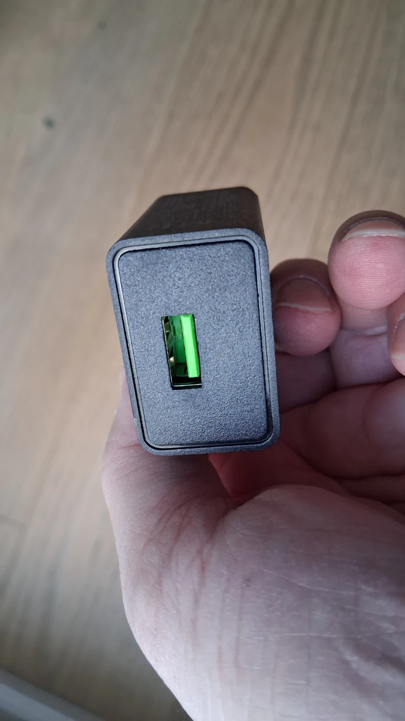USB Charger, USB Adapter - photo 5