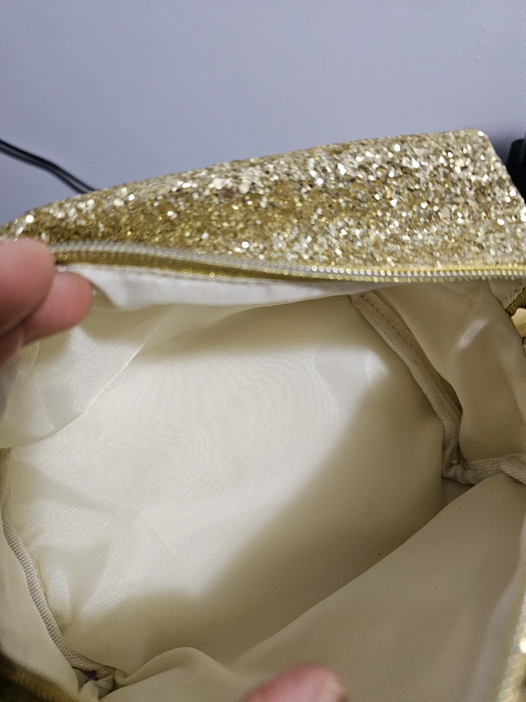 Elite Gold Glitter Cosmetic Bag - photo 3