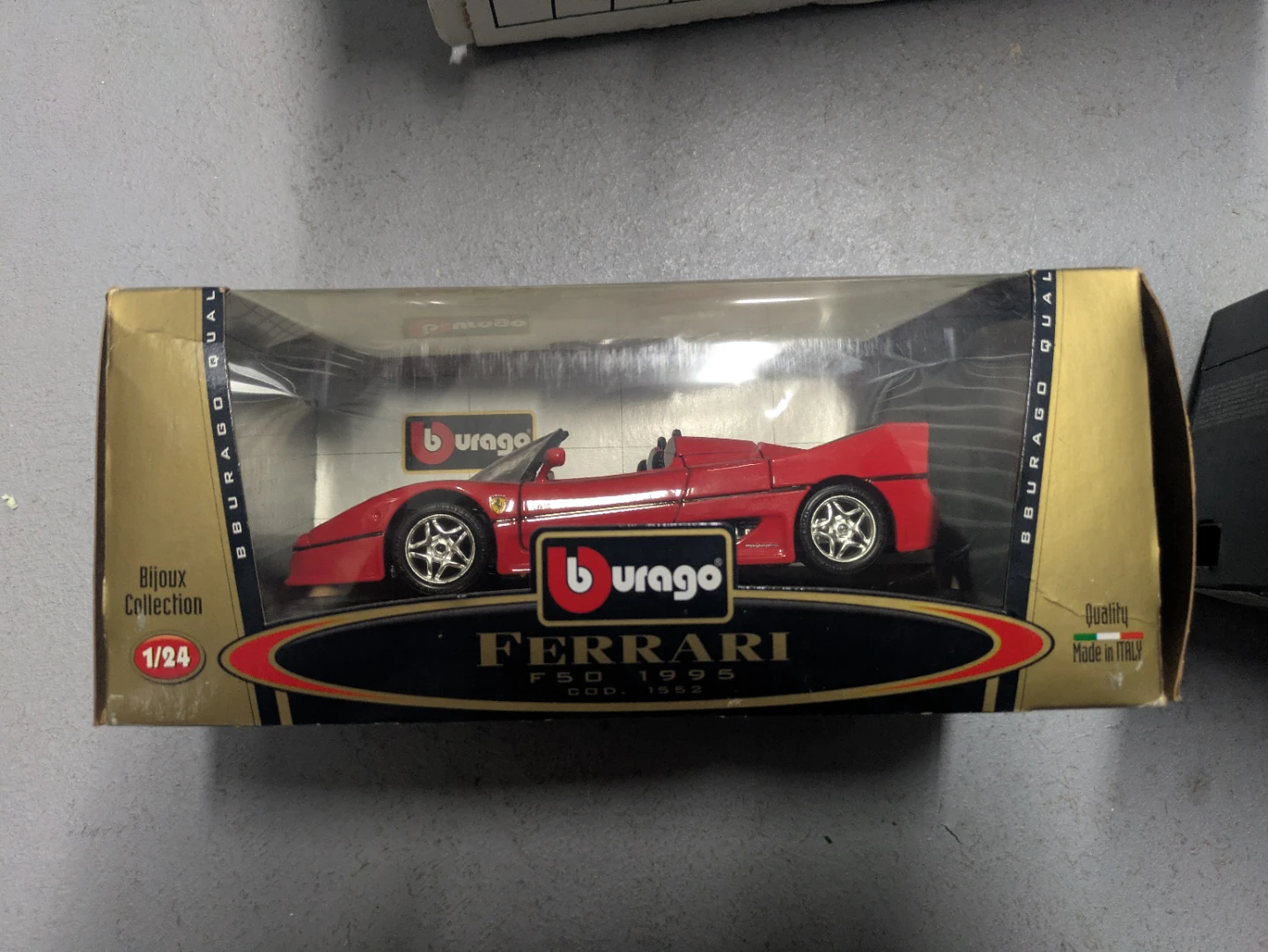 Bburago Bijoux Collection 1/24 Ferrari F50 Diecast Model Car