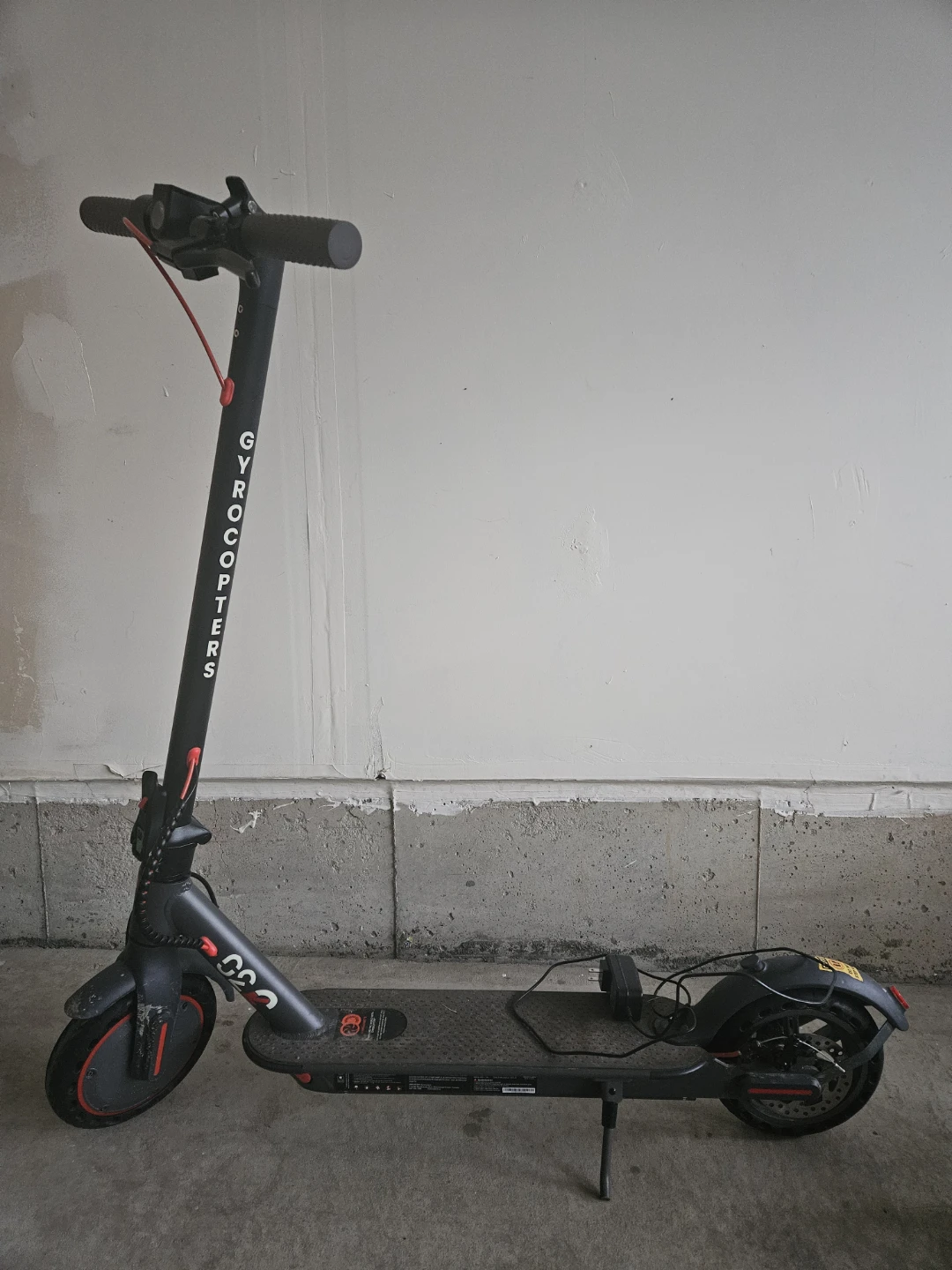 GYROCOPTERS Electric Scooter