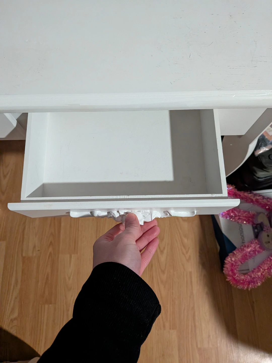 White Vanity Desk with Mirror and Drawers - photo 2