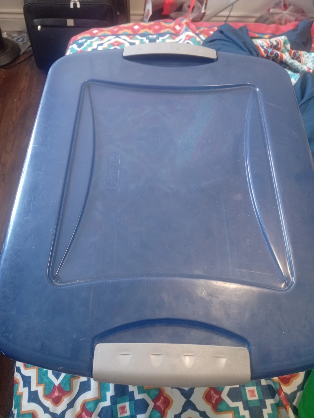 Sterilite Storage Bin 27 Qt