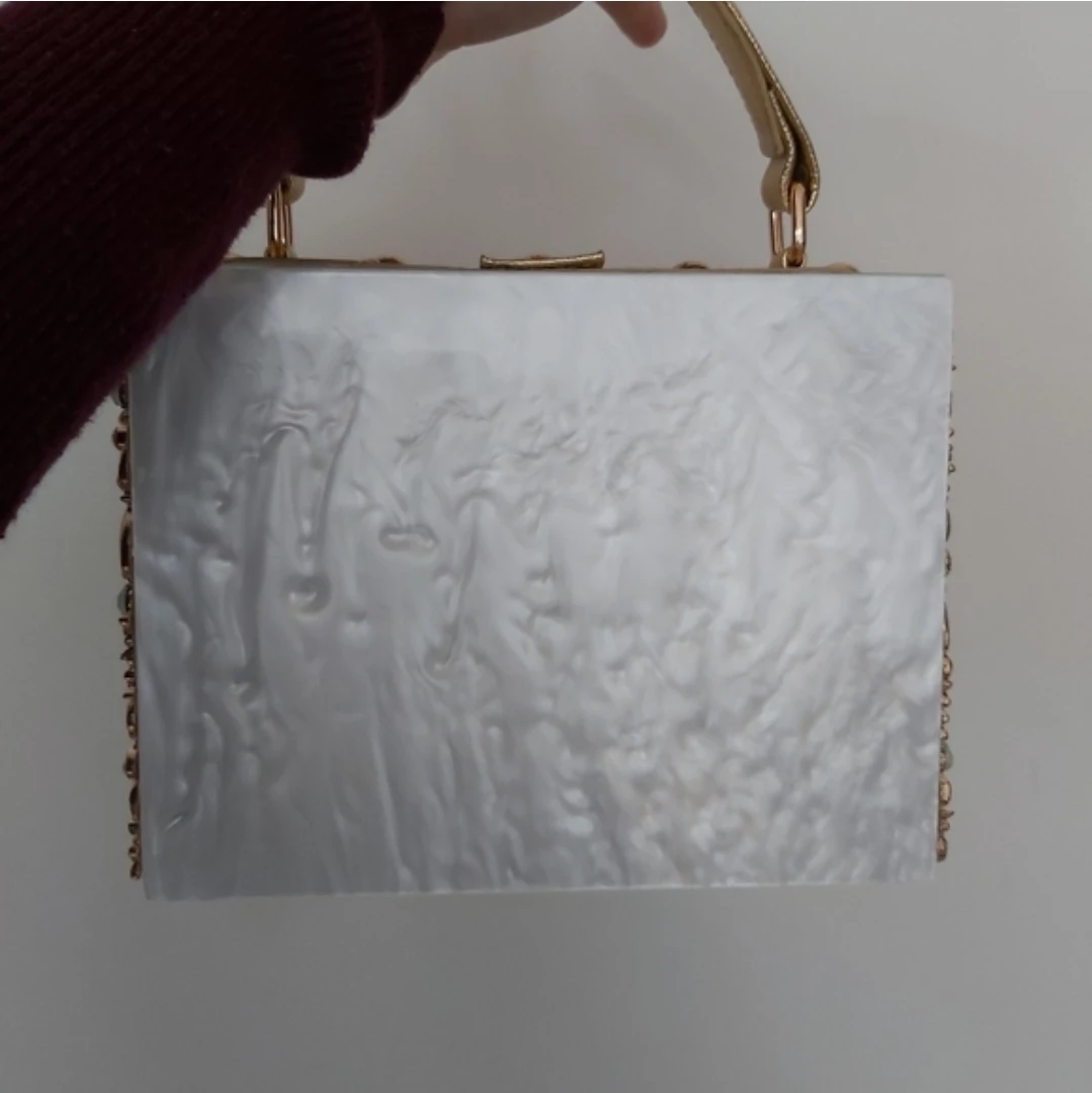 Acrylic and gold plated handbag - photo 4