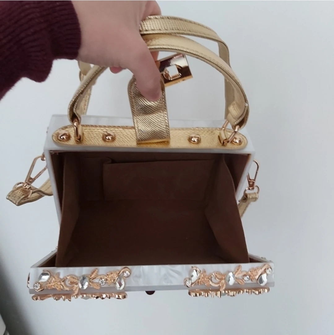 Acrylic and gold plated handbag - photo 5