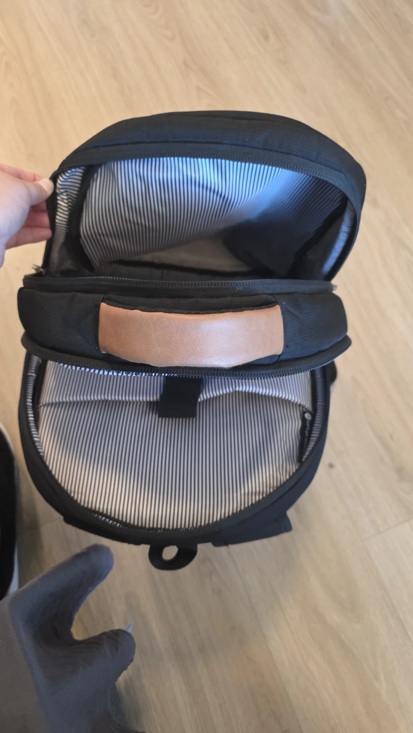 PKG laptop backpack - photo 2