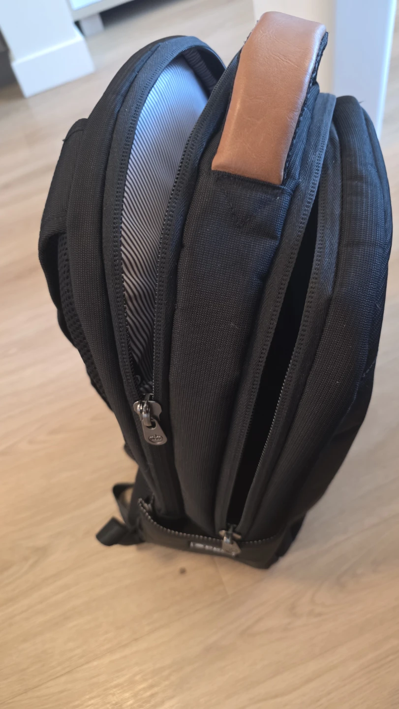 PKG laptop backpack - photo 4