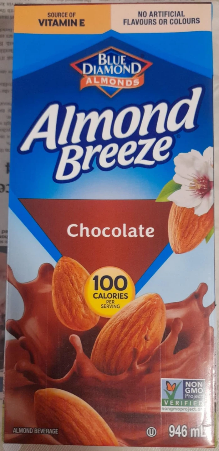 Almond Breeze Chocolate Almond Beverage 946 mL