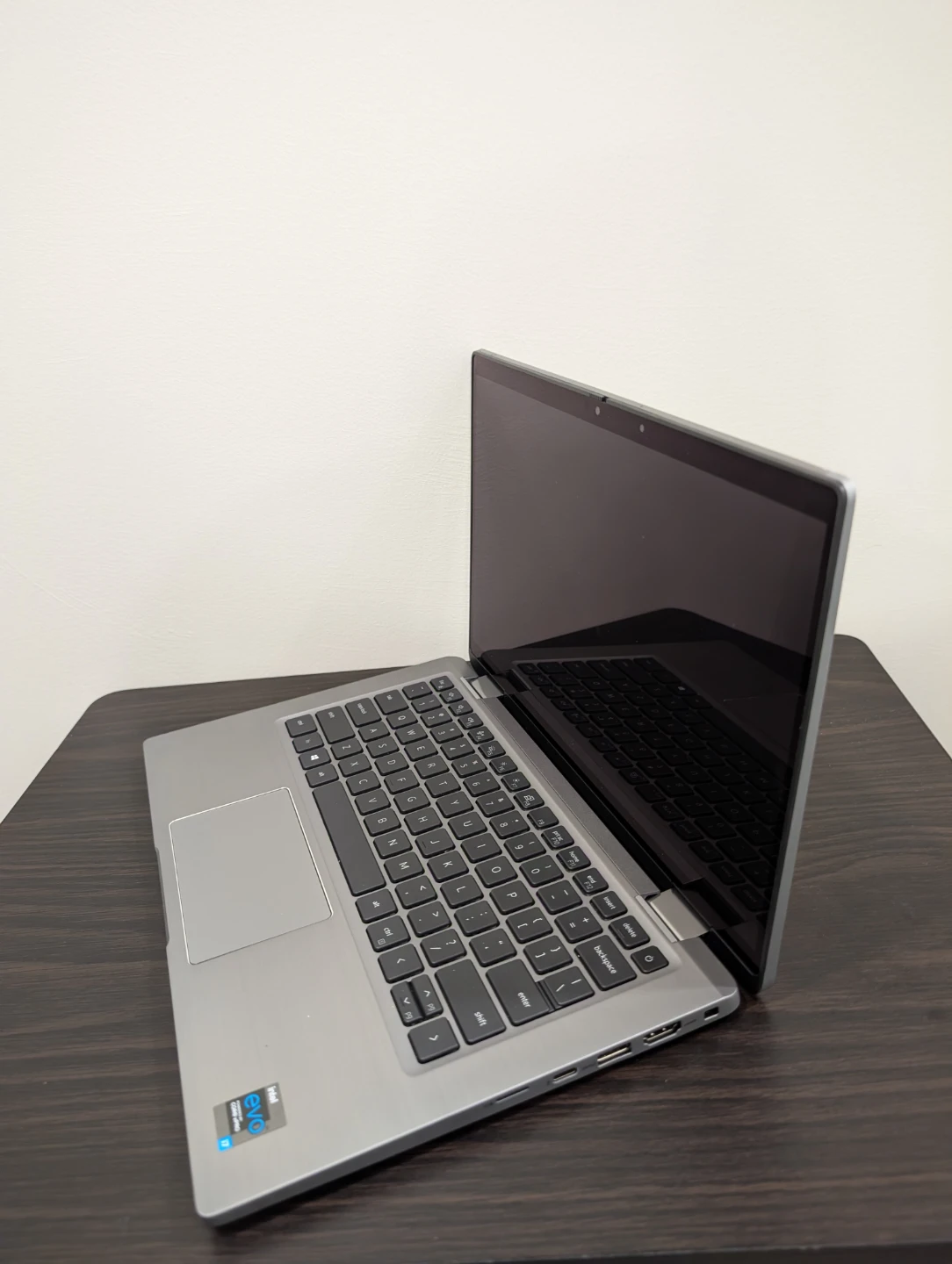 Dell Latitude 7320 2in1 i7 11th Gen - photo 4