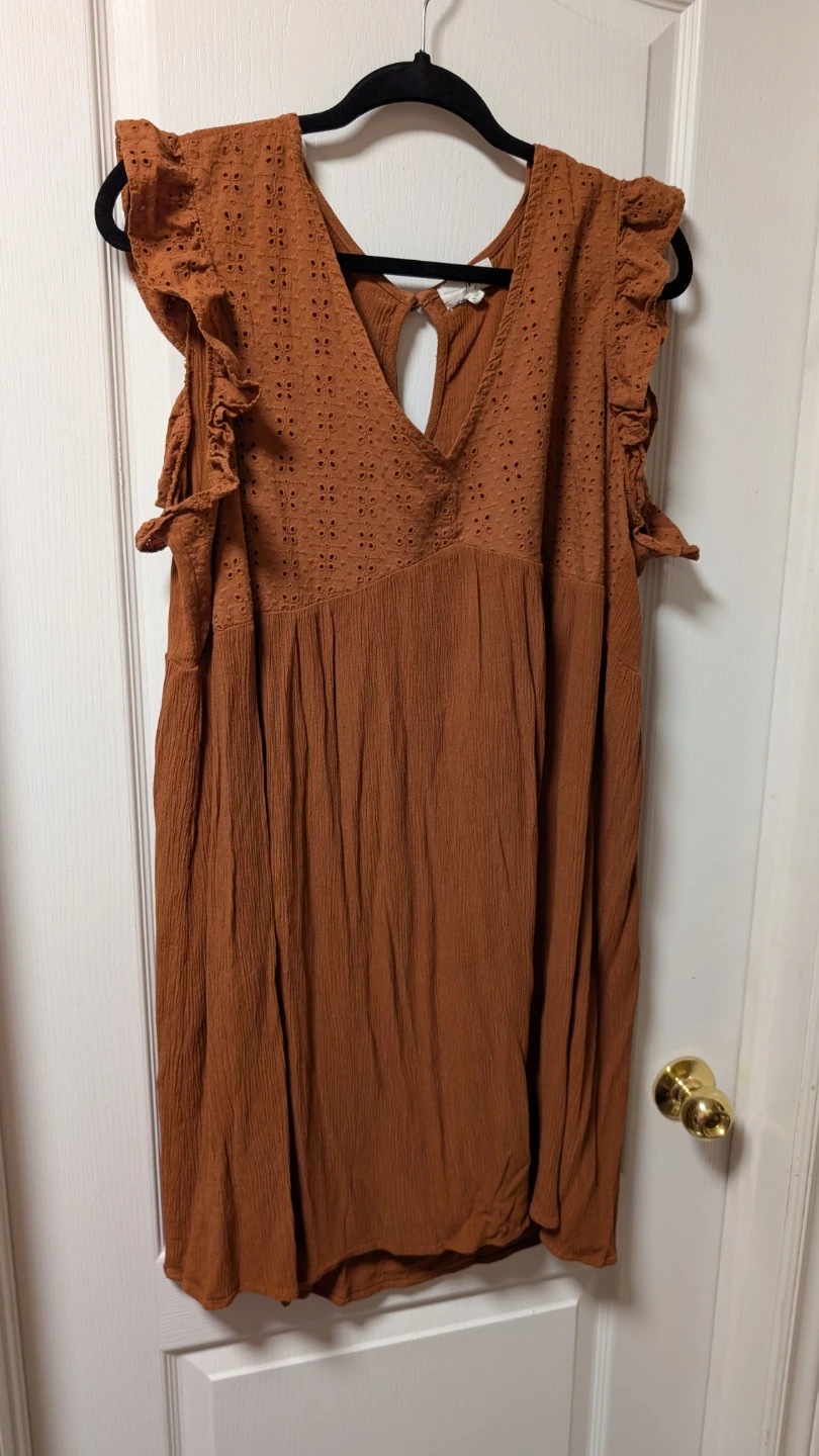 Ivy Women's Rust Eyelet Detail Dress XXL