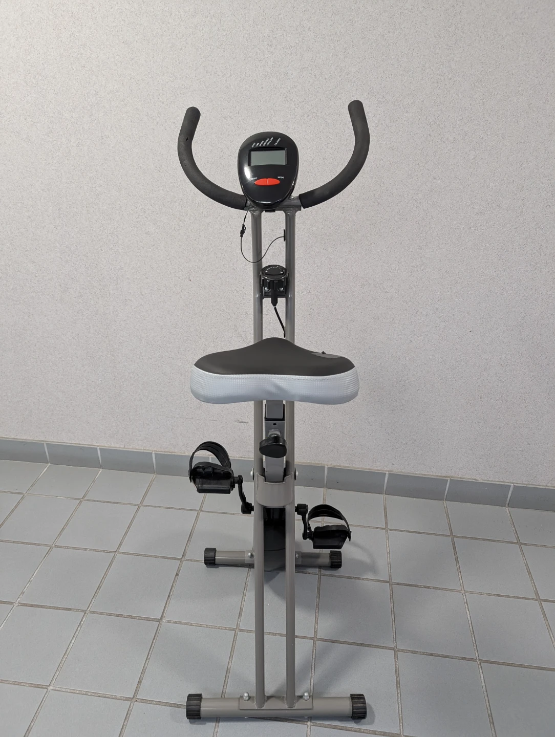 Foldable Exercise Bike - photo 2