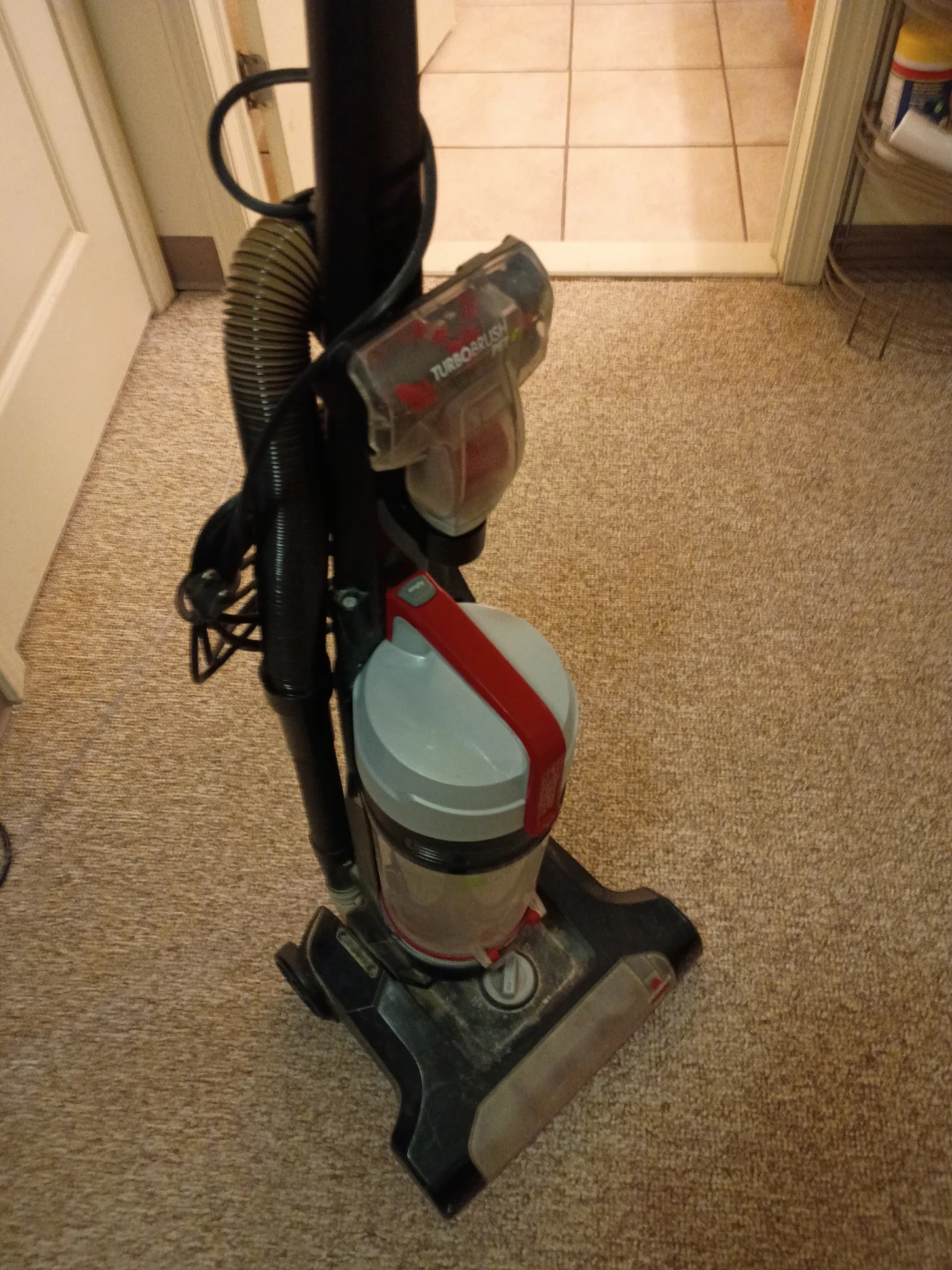 Bissell PowerLifter Vacuum Cleaner - photo 2
