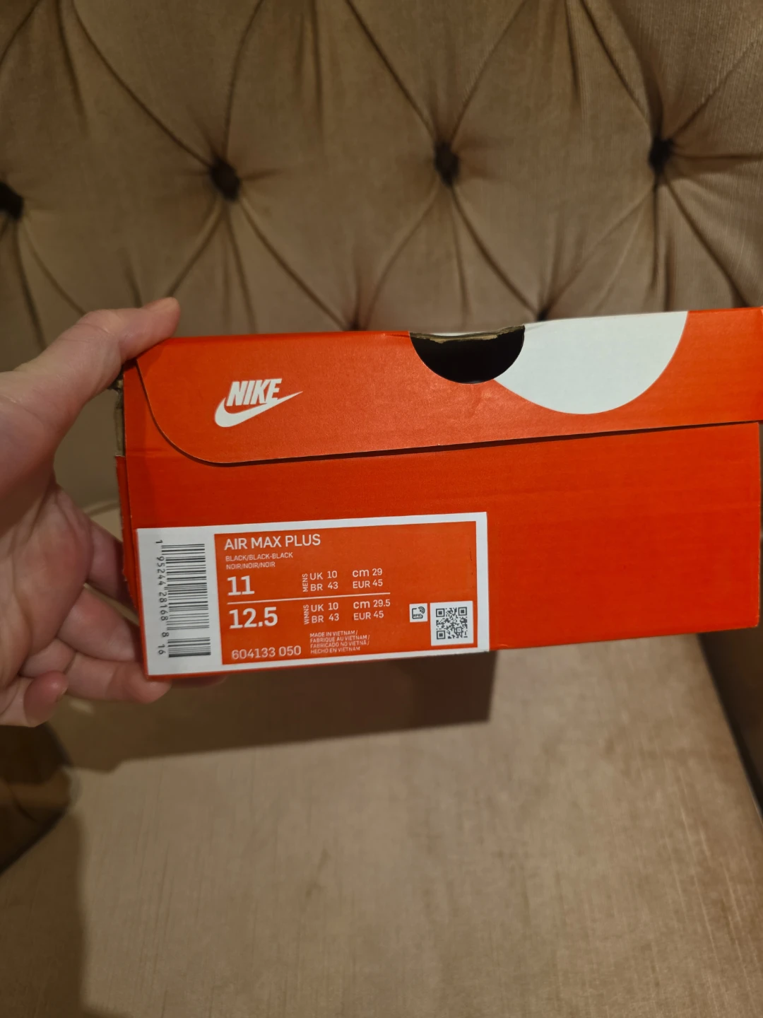 Nike Air Max Plus Shoes - Black - Size 11 - photo 4