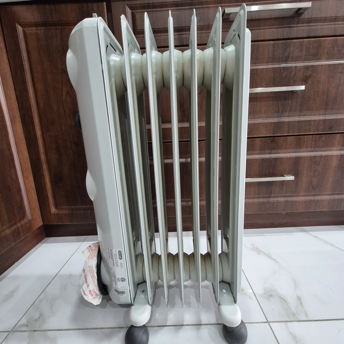 DeLonghi Oil Heater - photo 3