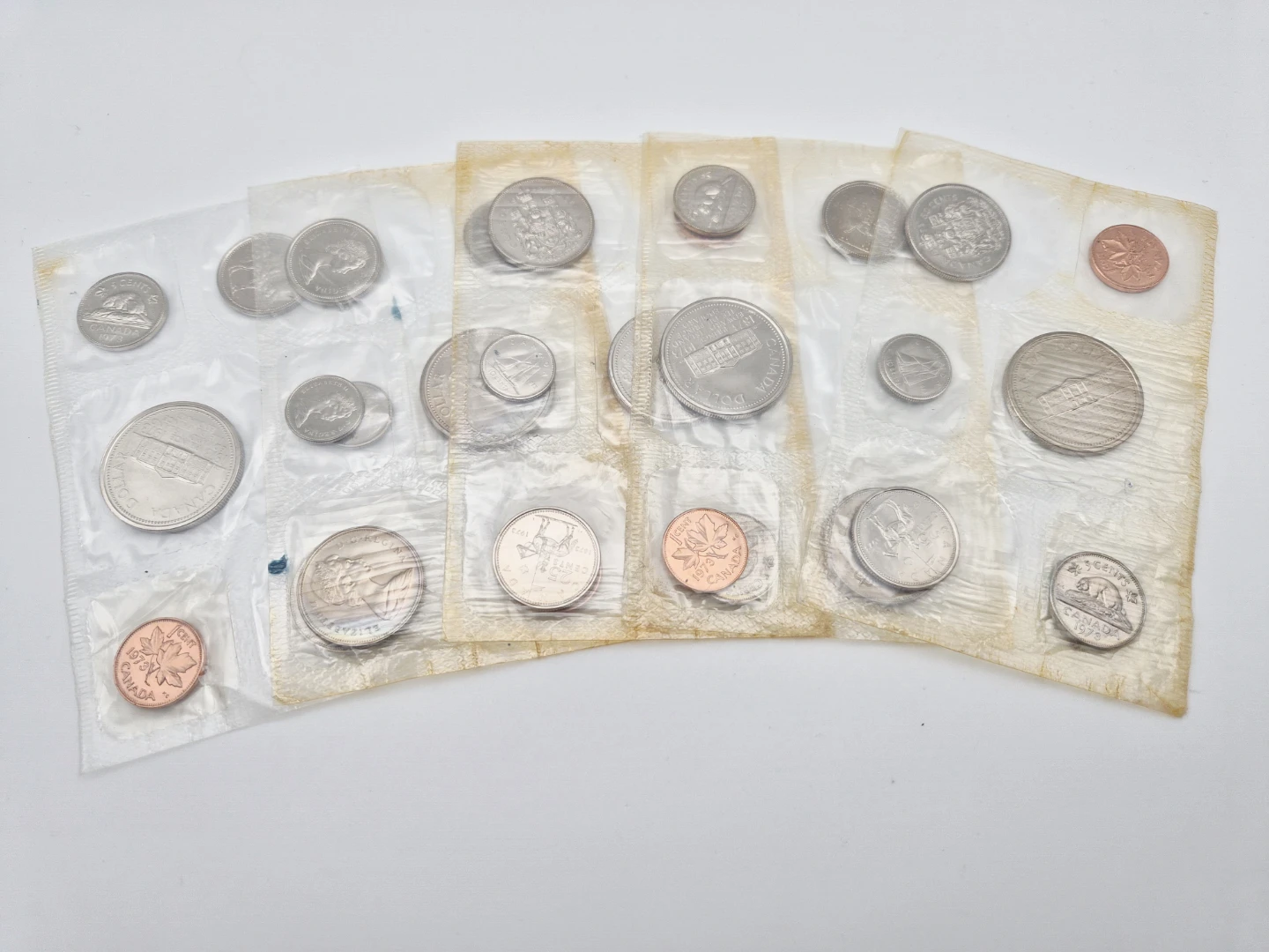 ⭐ 2 Collection of Canadian Coins (1973) - photo 2
