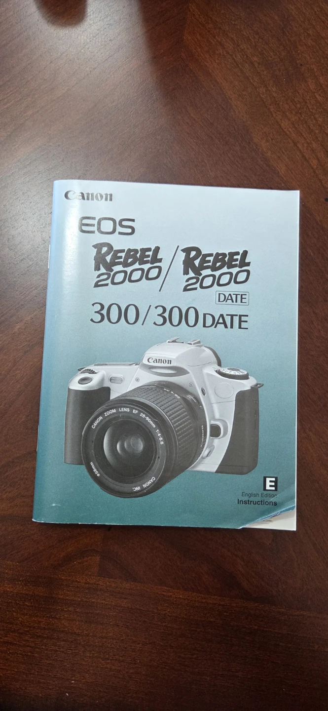 Canon EOS Rebel 2000 Camera with Quantaray Bag - photo 3