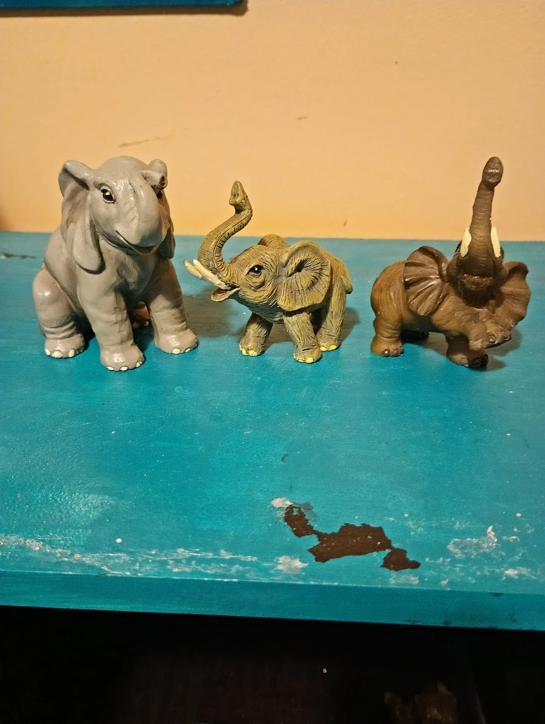 Lot of 3 Elephant Figurines - photo 5