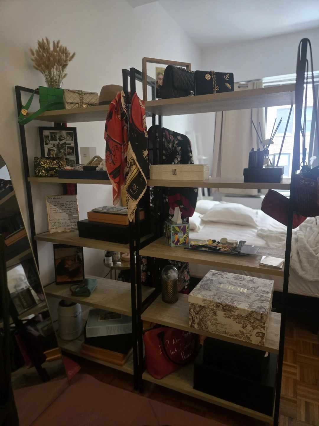 Set of Two Modern Shelves