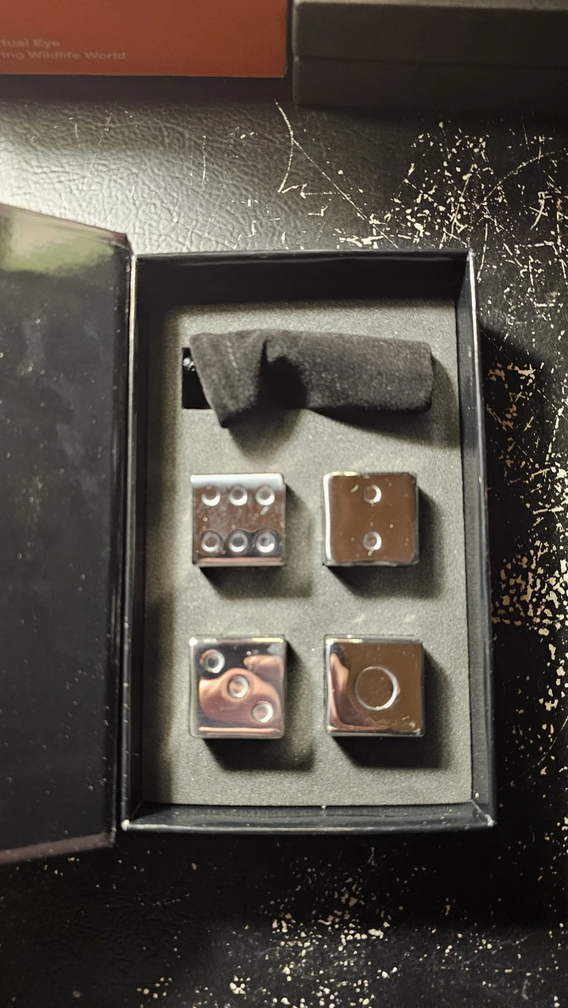 Set of 4 Stainless Steel Whiskey Dice Stones New - photo 2