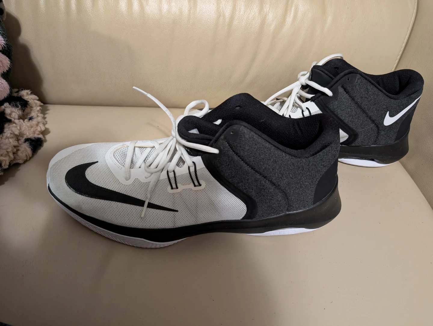 Nike Air Versatile II White/Black Men's Sneakers Size US15 - photo 2