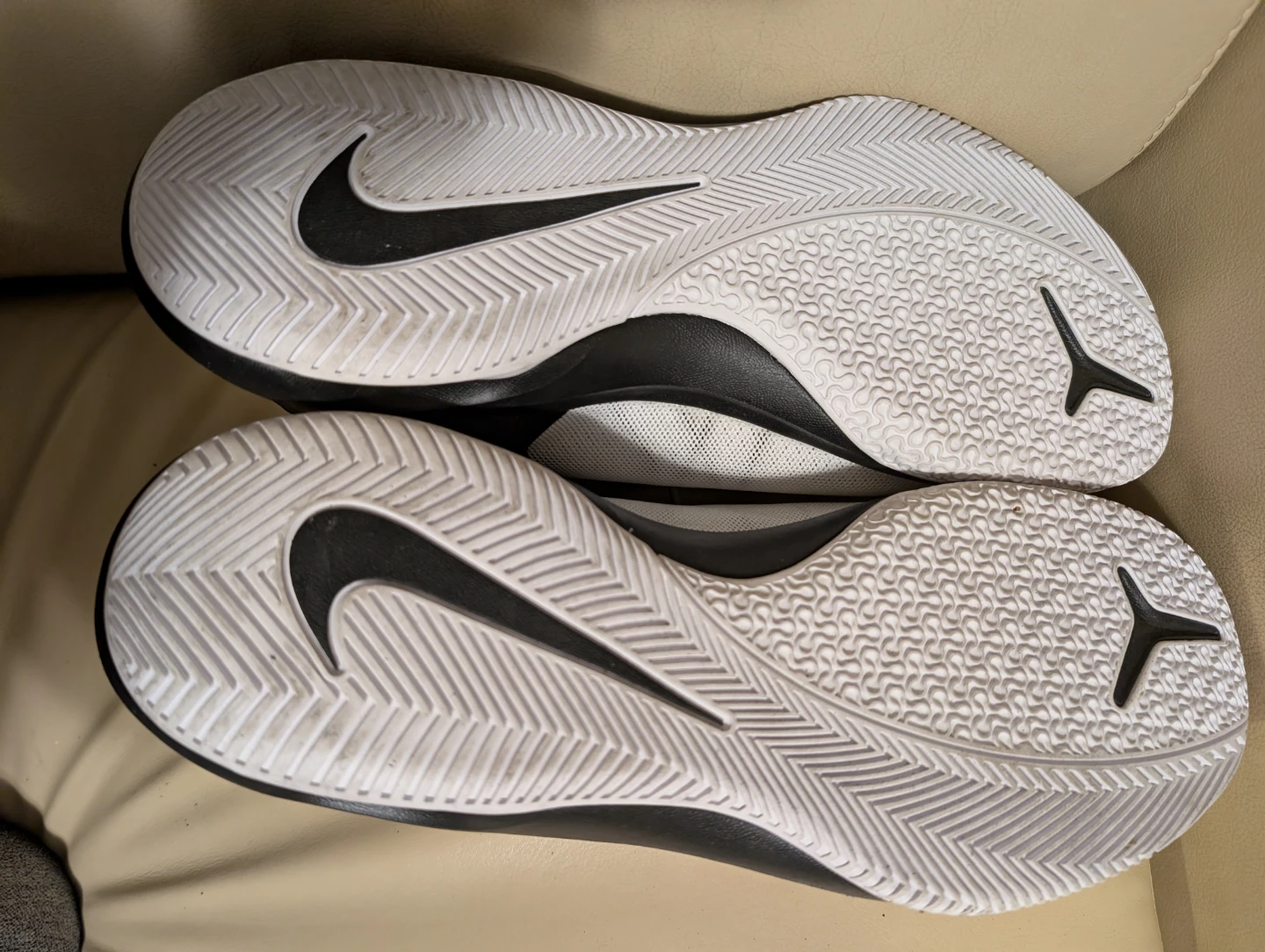 Nike Air Versatile II White/Black Men's Sneakers Size US15 - photo 4