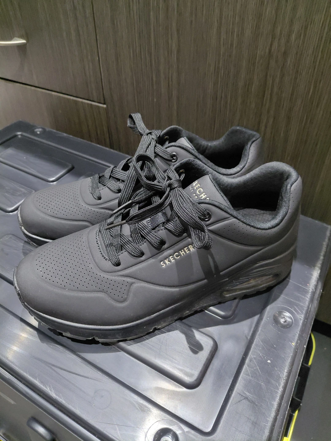 Skechers Black Air Cooled Ladies Size 10 Shoes - photo 2