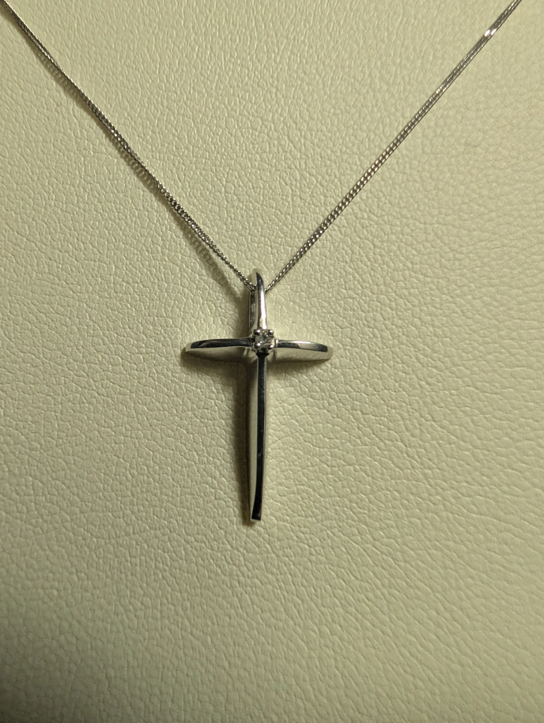 10K White Gold Cross Necklace with diamond
