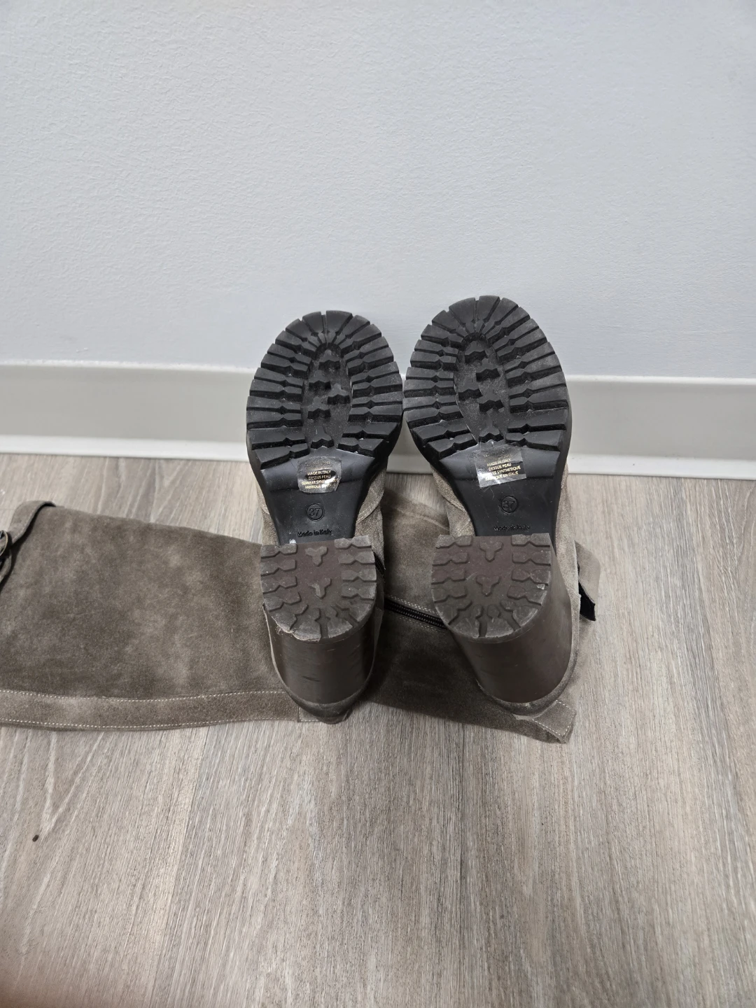 Emanuele Castro  Suede Knee-High Boots - photo 3