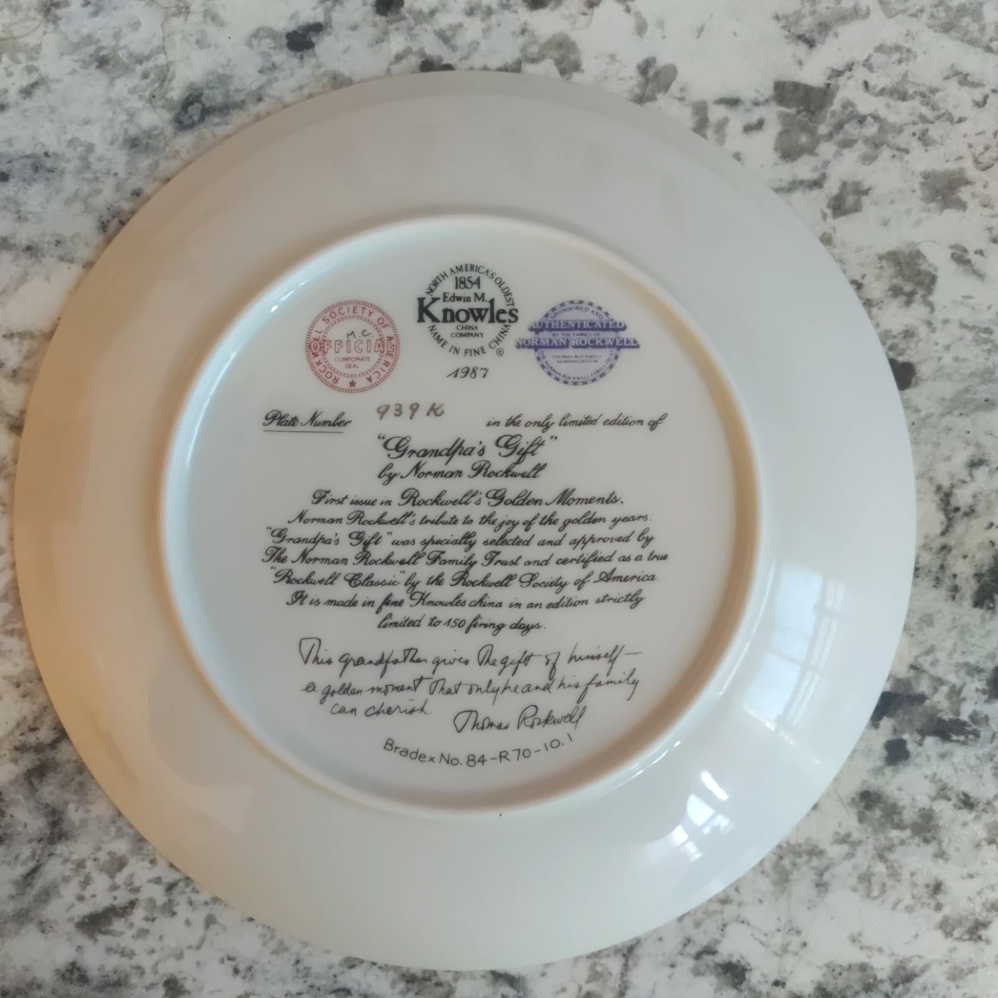 Norman Rockwell "Grandpa's Gift" Collector Plate - photo 2