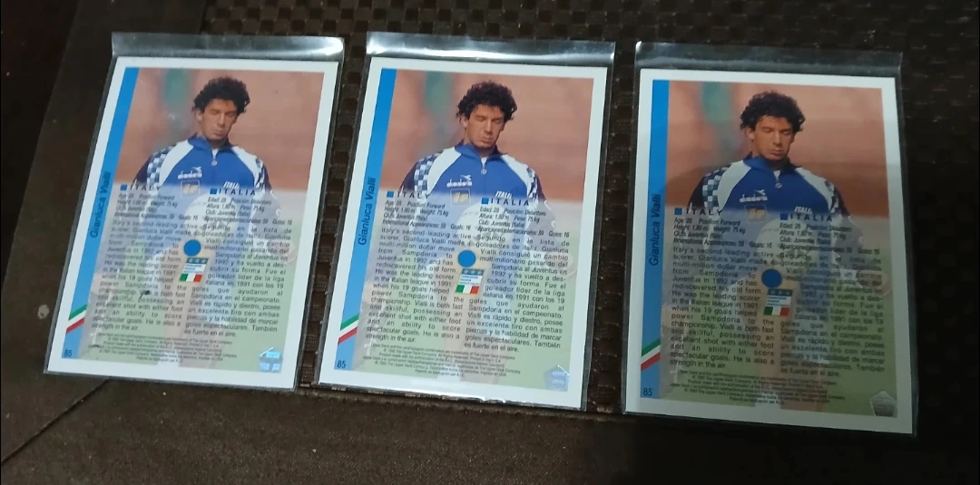 Deck World Cup Gianluca Vialli Soccer Cards - photo 2