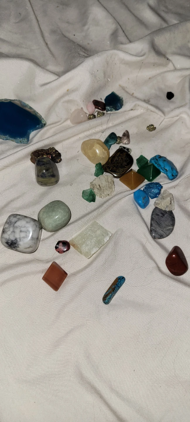 Crystal collection PLEASE read description - photo 4