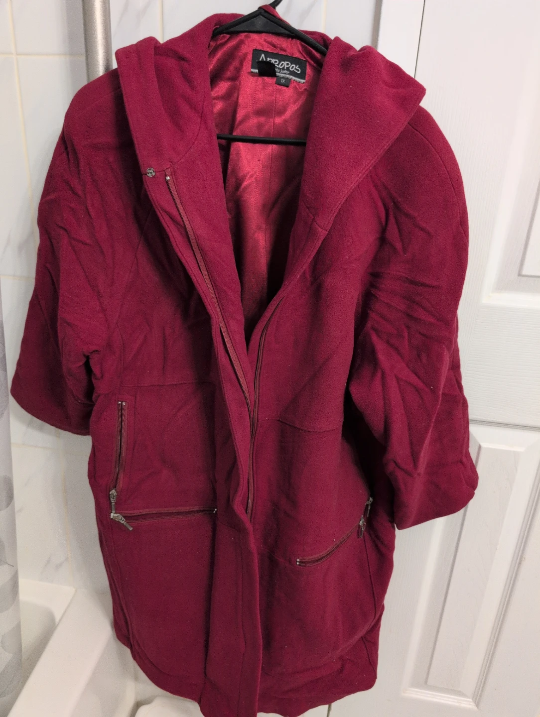 Apropos red Coat