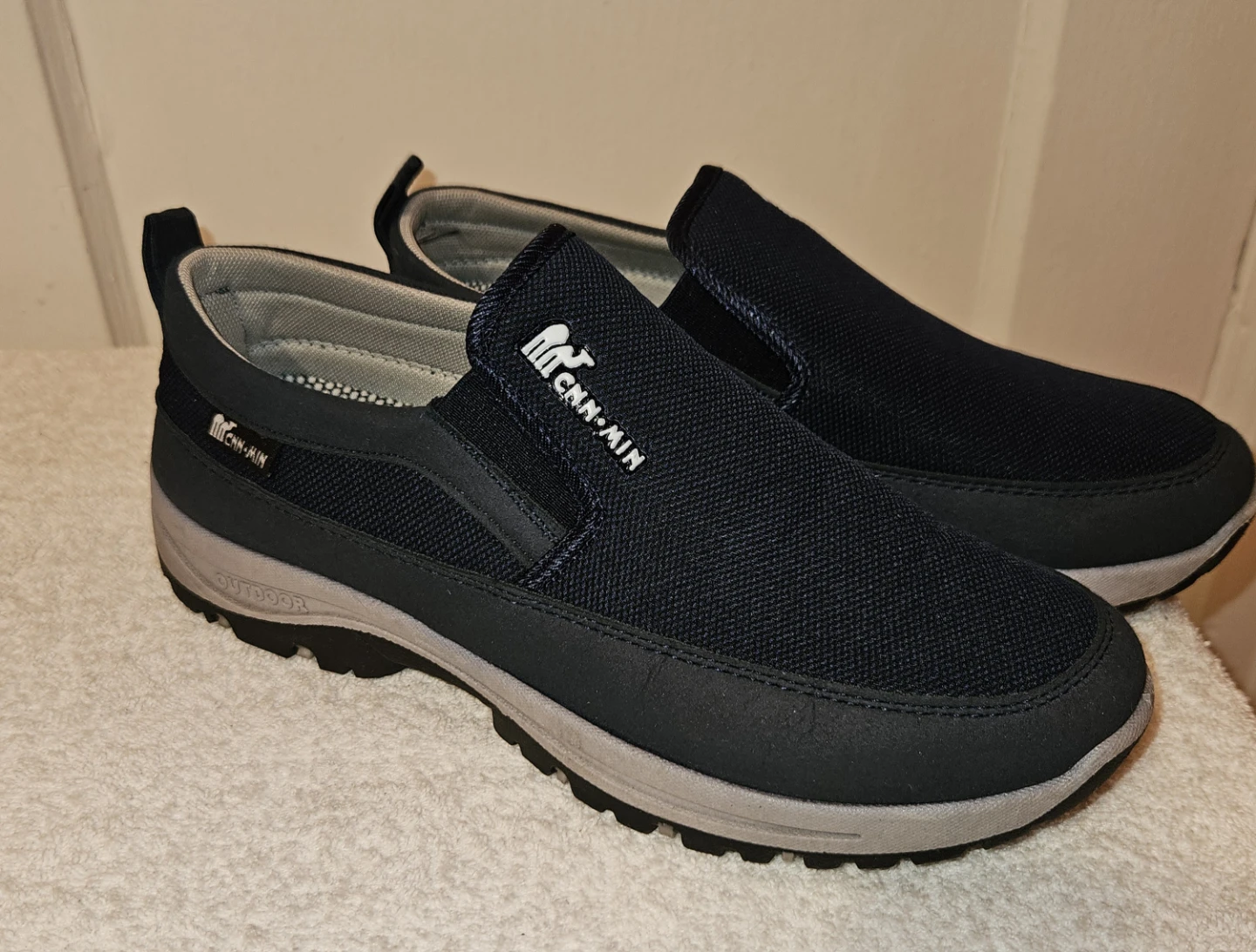 Women's sneakers. - photo 3