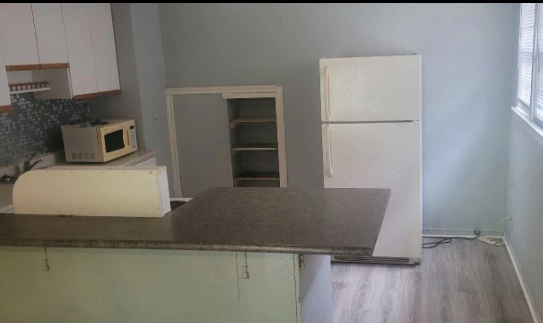 One Bedroom Apartment for Rent in Welland - photo 3