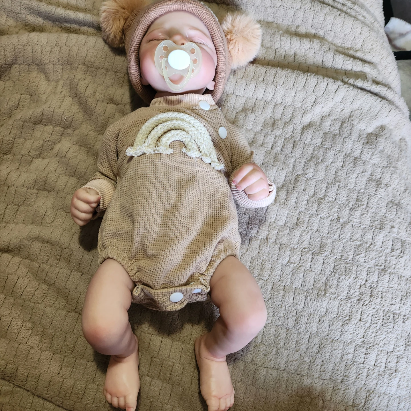 Realistic Reborn Baby Doll with Outfit and Pacifier - photo 5