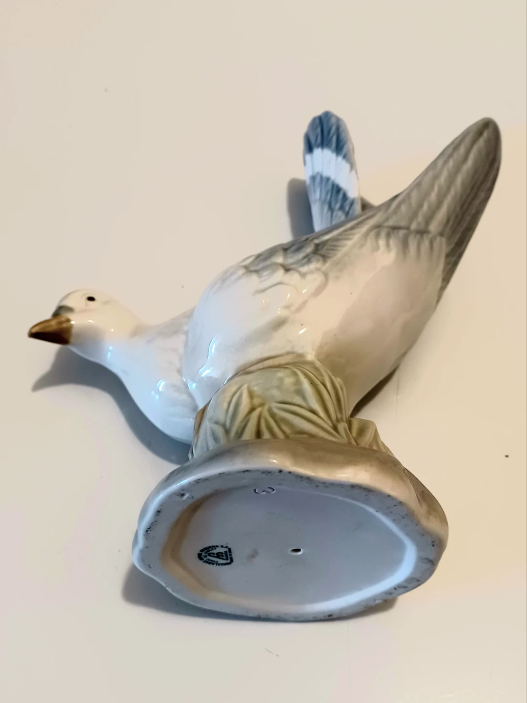 Vtg Handcrafted Miquel Requena porcelain Dove Figurine - photo 5