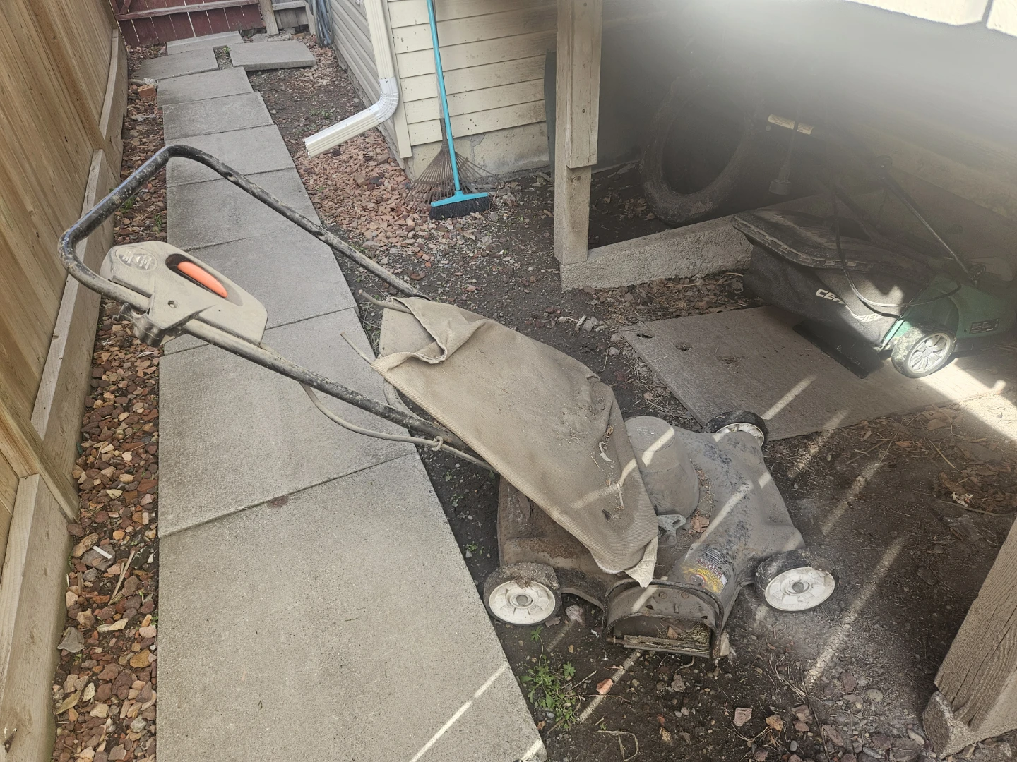 Lawnmower