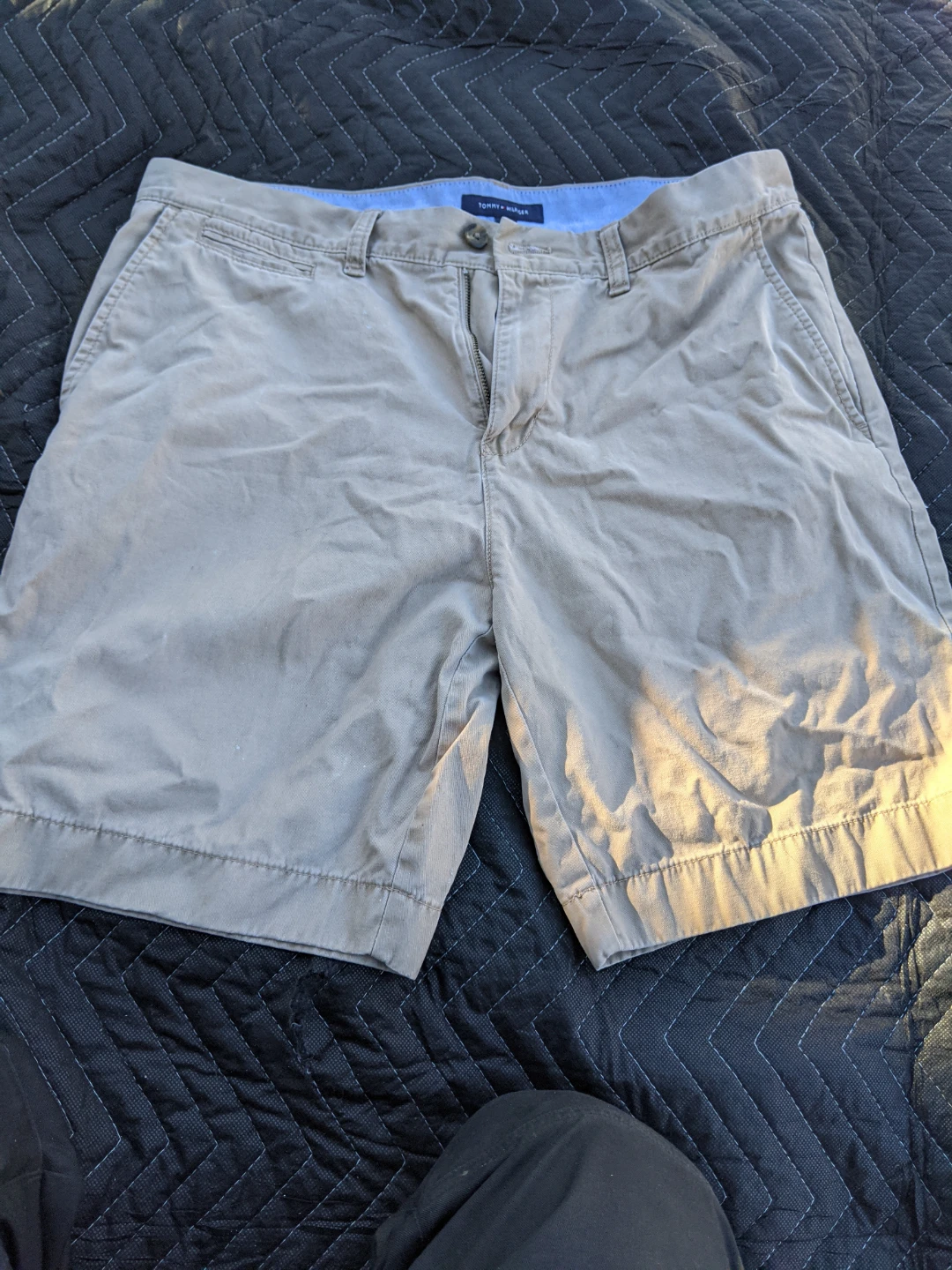 Tommy Hilfiger Men's Classic Fit Flat Front Shorts size 36🏆 - photo 2