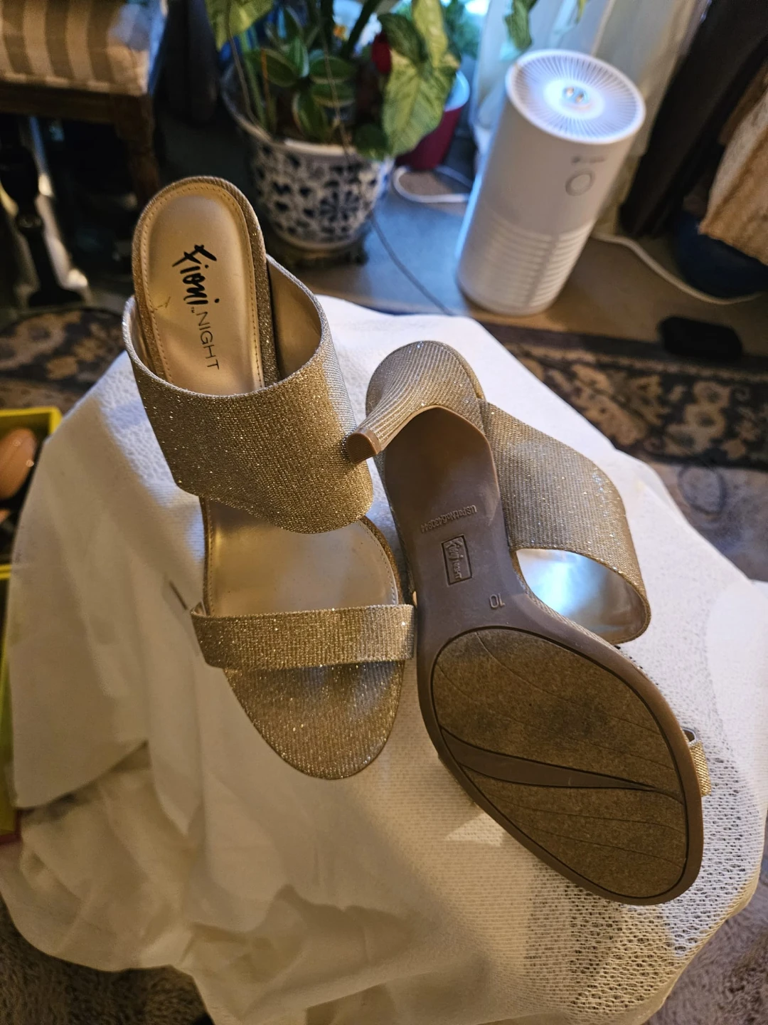 Fioni Night Glitter Heels - Size 10 - photo 2