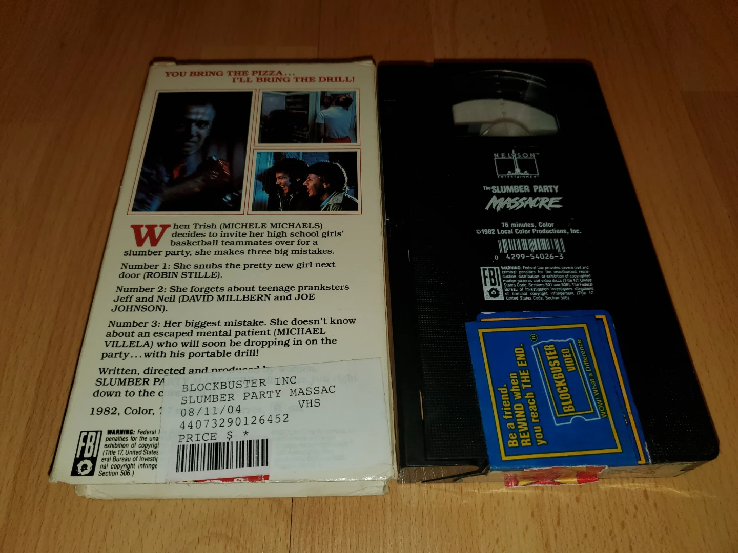 1982 The Slumber Party Massacre VHS (ex-rental) Tape - photo 2