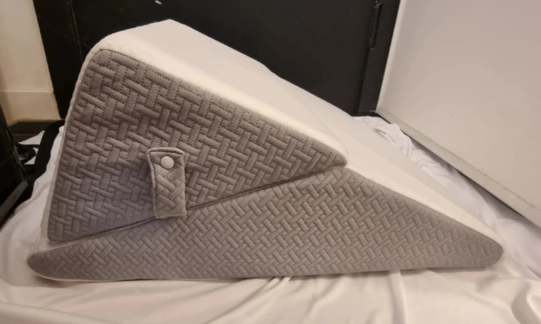 White & Grey Wedge Pillow🏆