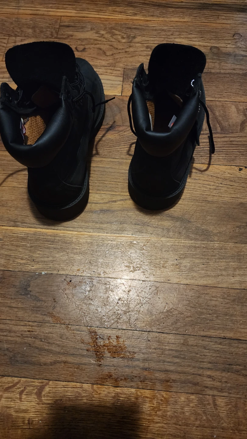 Timberland Black Suede Lace-Up Boots - photo 3