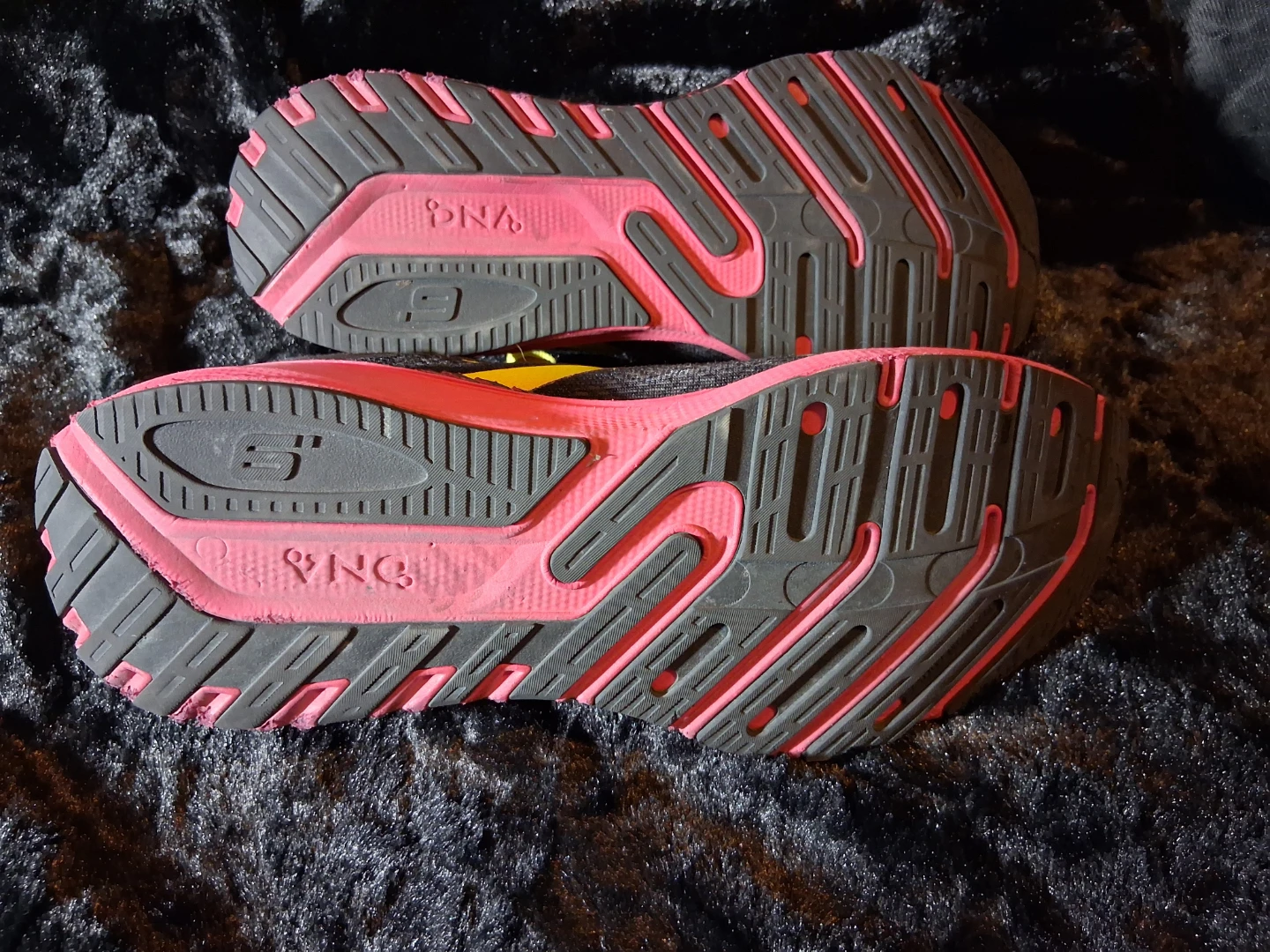 Brooks Ghost 15 Running Shoes Size us 10.5 cm 28.5 - photo 4