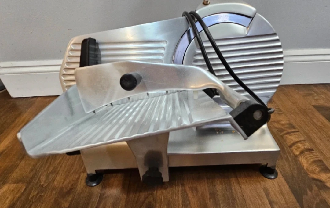 Commercial Meat Slicer