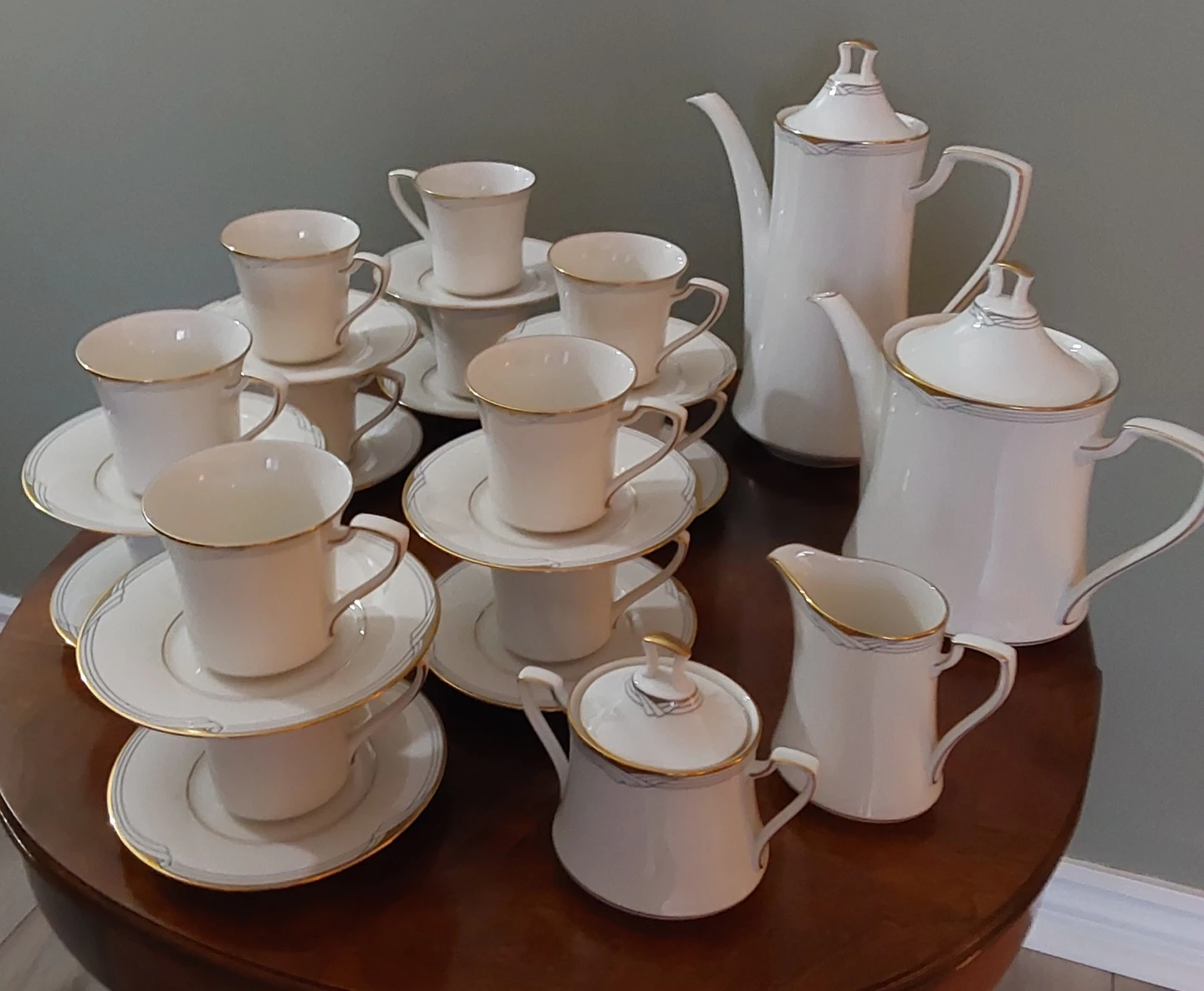 Noritake Golden Cove 7719 16 piece Coffee and Tea Service