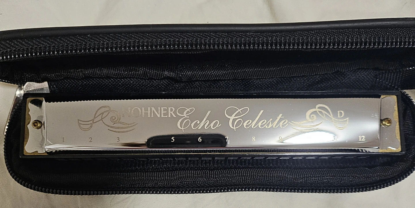 Hohner Echo Celeste Harmonica