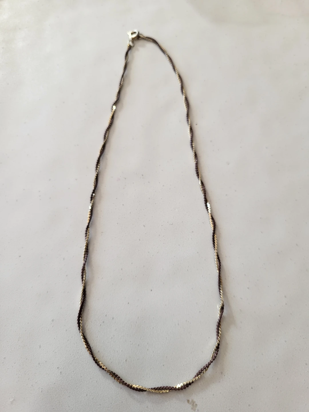 Two-tone delicate chain necklace