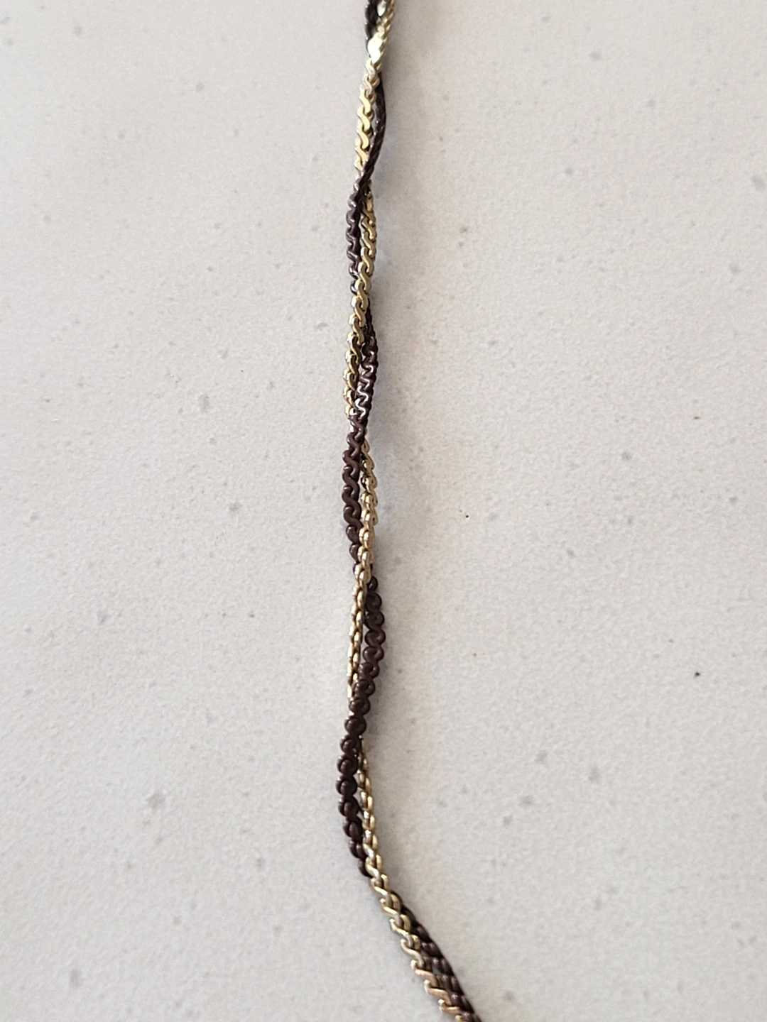 Two-tone delicate chain necklace - photo 2