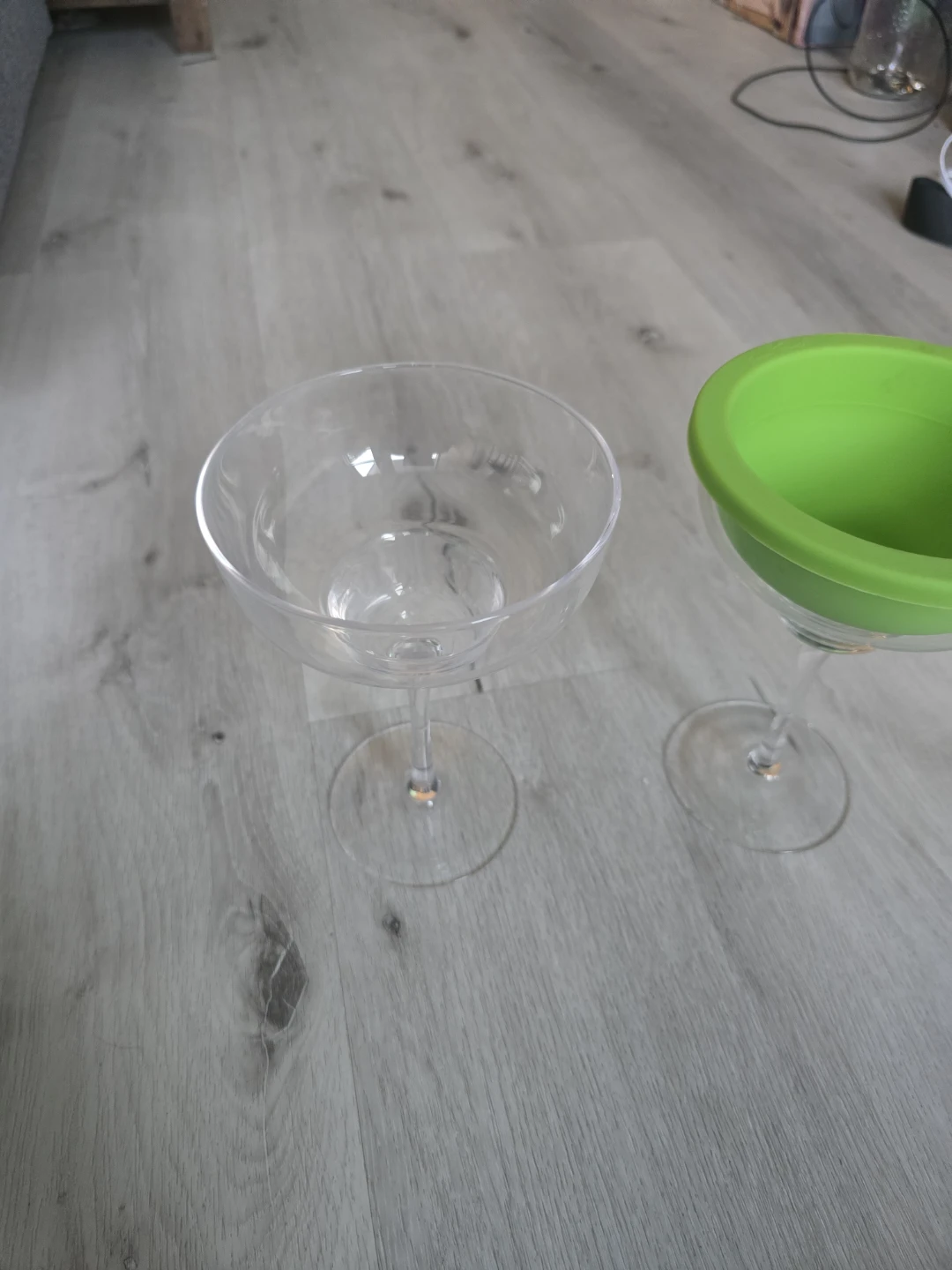 Set of 2 Margarita Glasses with Ice Inserts - photo 2