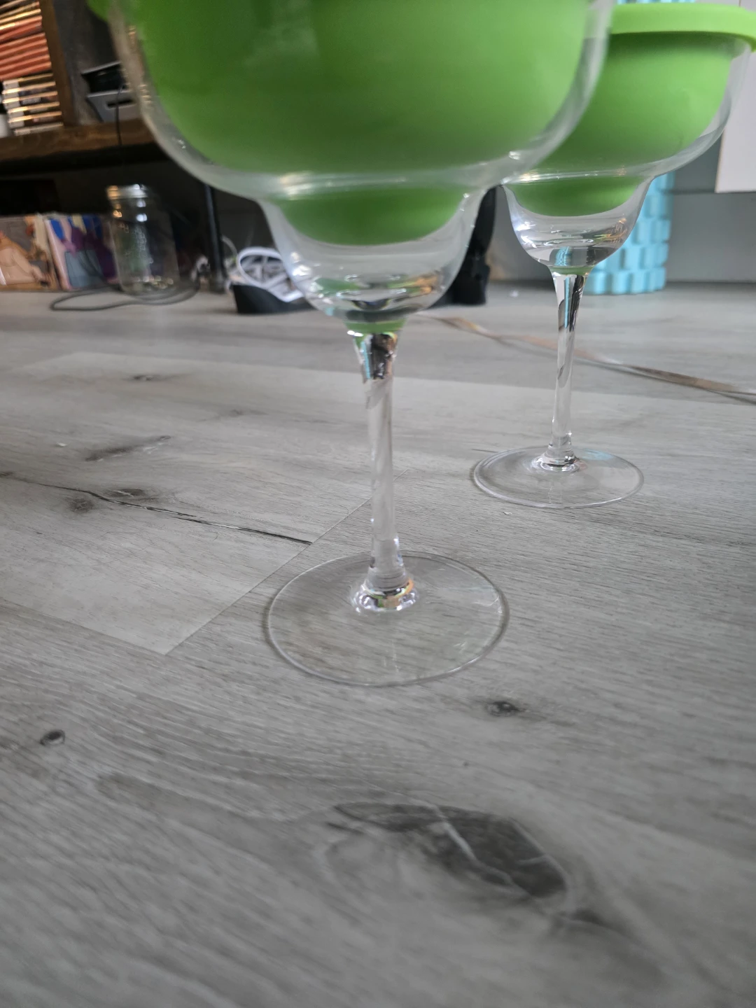 Set of 2 Margarita Glasses with Ice Inserts - photo 4